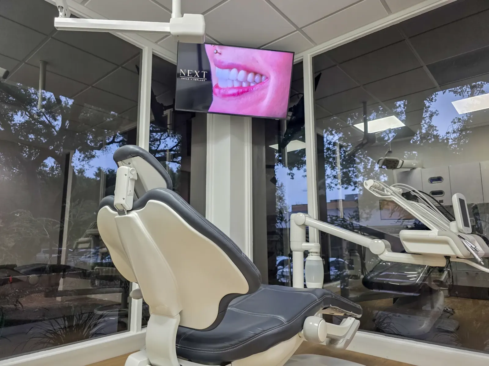 Modern treatment room at Next Smile+Implant